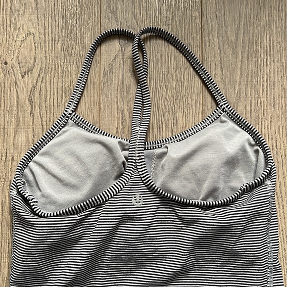 Lululemon tank top - Picture 2 of 4